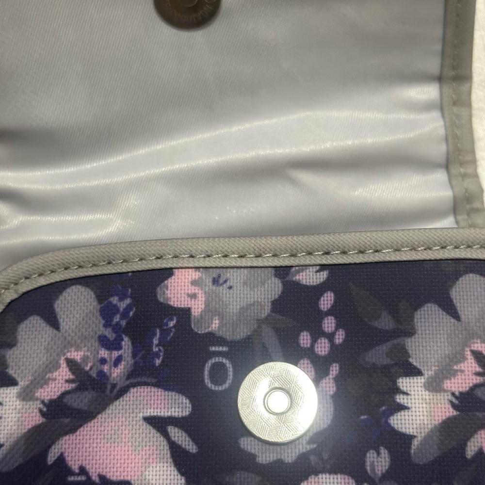 Doterra Fleur essential oil case - Picture 6 of 6